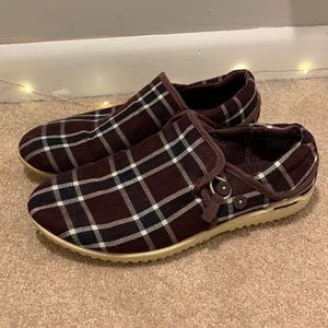 plaid purple/wine Patagonia slip on canvas sneakers casual shoe womens 8.5